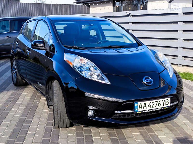 Хетчбек Nissan Leaf 2016 в Борисполі