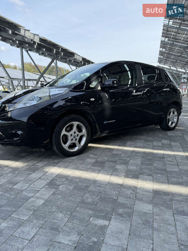 Хетчбек Nissan Leaf 2012 в Львові