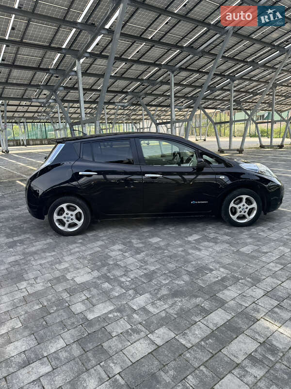 Хетчбек Nissan Leaf 2012 в Львові