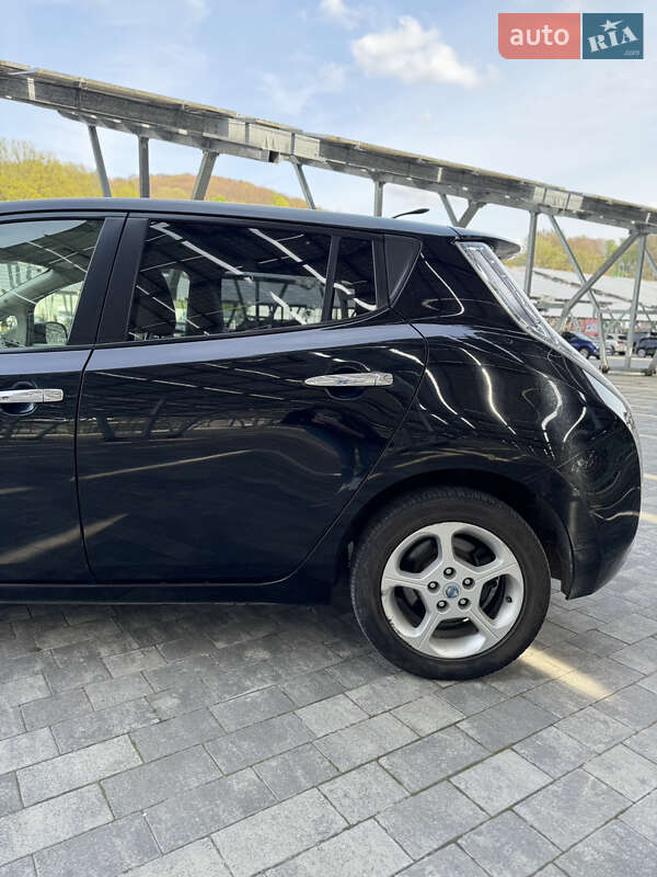 Хетчбек Nissan Leaf 2012 в Львові