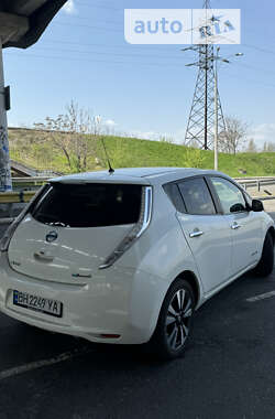 Хэтчбек Nissan Leaf 2017 в Одессе