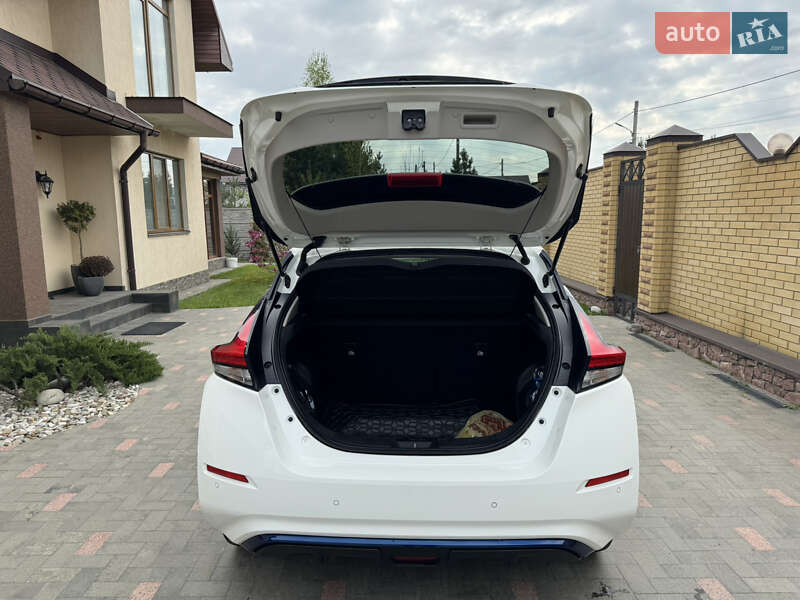 Хэтчбек Nissan Leaf 2019 в Житомире фото 22 Хэтчбек Nissan Leaf 2019 в Житомире