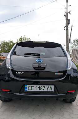 Хэтчбек Nissan Leaf 2012 в Черновцах