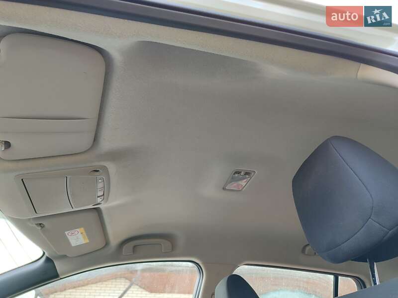 Хэтчбек Nissan Leaf 2015 в Виннице