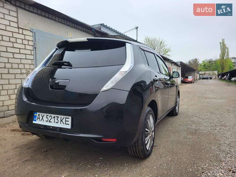 Хэтчбек Nissan Leaf 2011 в Харькове