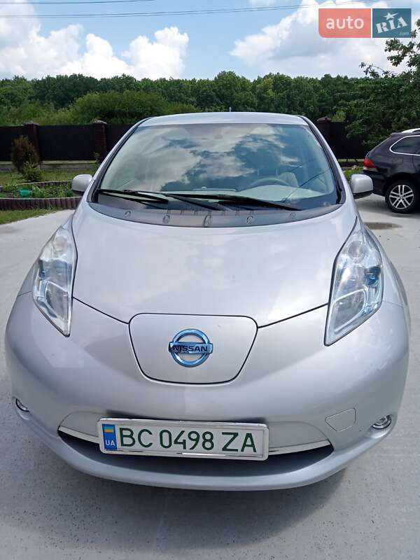 Хетчбек Nissan Leaf 2011 в Львові фото 4 Хетчбек Nissan Leaf 2011 в Львові