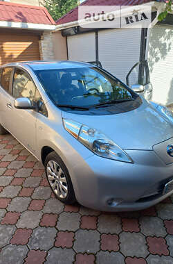 Хэтчбек Nissan Leaf 2013 в Одессе