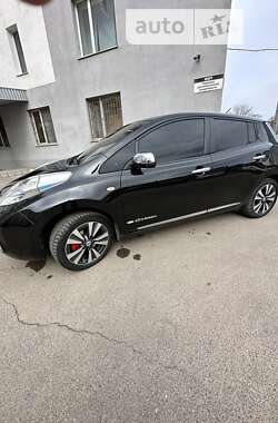 Хетчбек Nissan Leaf 2013 в Харкові