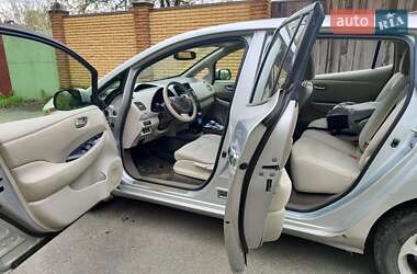 Хетчбек Nissan Leaf 2011 в Києві