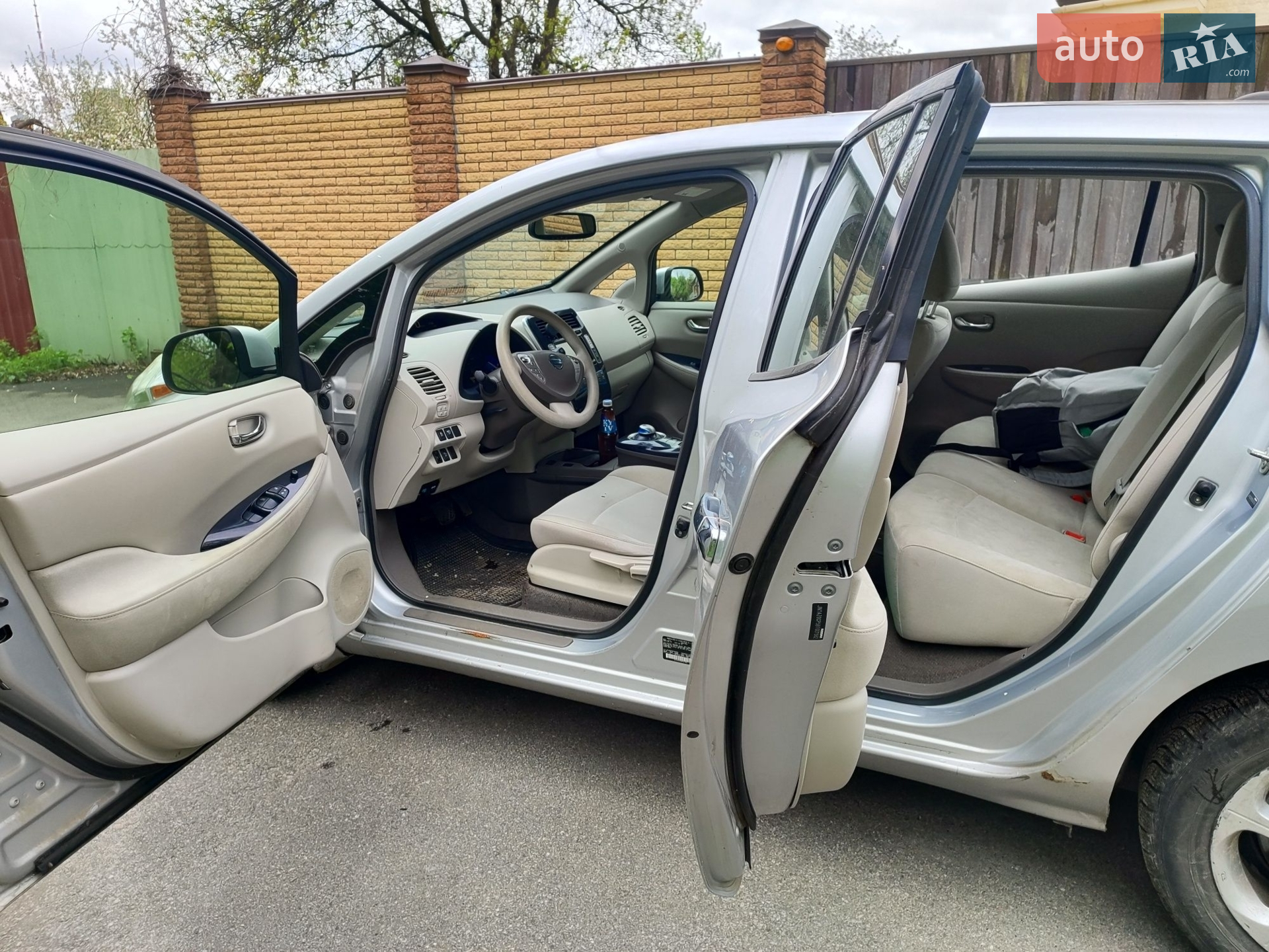 2011 Nissan Leaf - мініатюра 10
