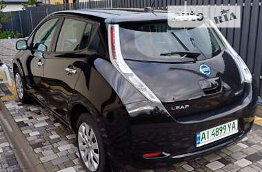 Хэтчбек Nissan Leaf 2015 в Киеве