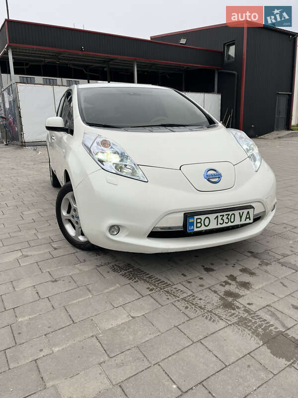 Хетчбек Nissan Leaf 2012 в Тернополі