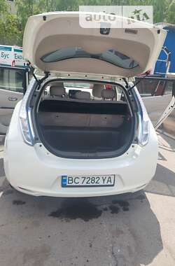 Хэтчбек Nissan Leaf 2013 в Львове