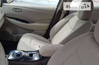 Хэтчбек Nissan Leaf 2011 в Тернополе