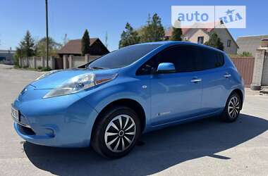 Хетчбек Nissan Leaf 2011 в Вінниці