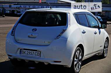 Хэтчбек Nissan Leaf 2013 в Черкассах