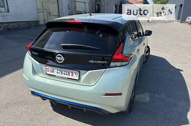 Хэтчбек Nissan Leaf 2018 в Чернигове