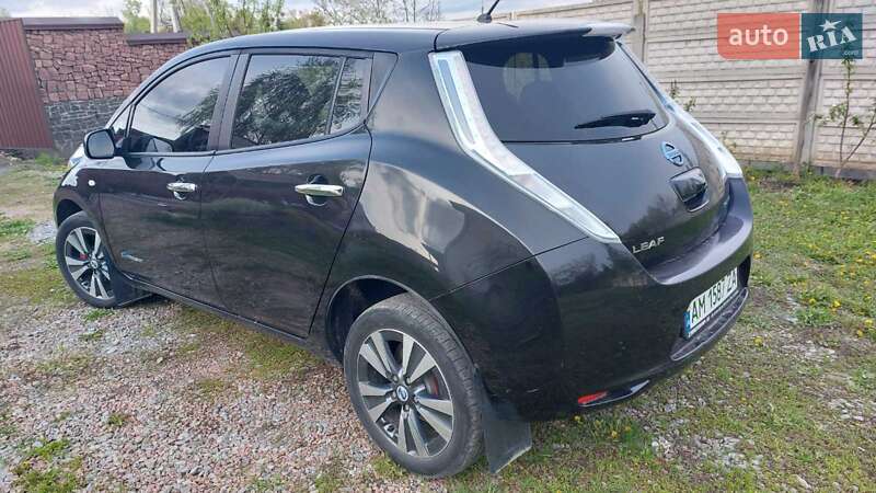 Хетчбек Nissan Leaf 2014 в Житомирі