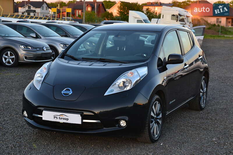 Хетчбек Nissan Leaf 2015 в Луцьку
