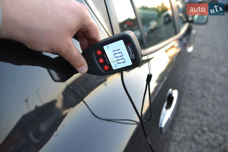 Хетчбек Nissan Leaf 2015 в Луцьку
