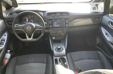 Хэтчбек Nissan Leaf 2021 в 