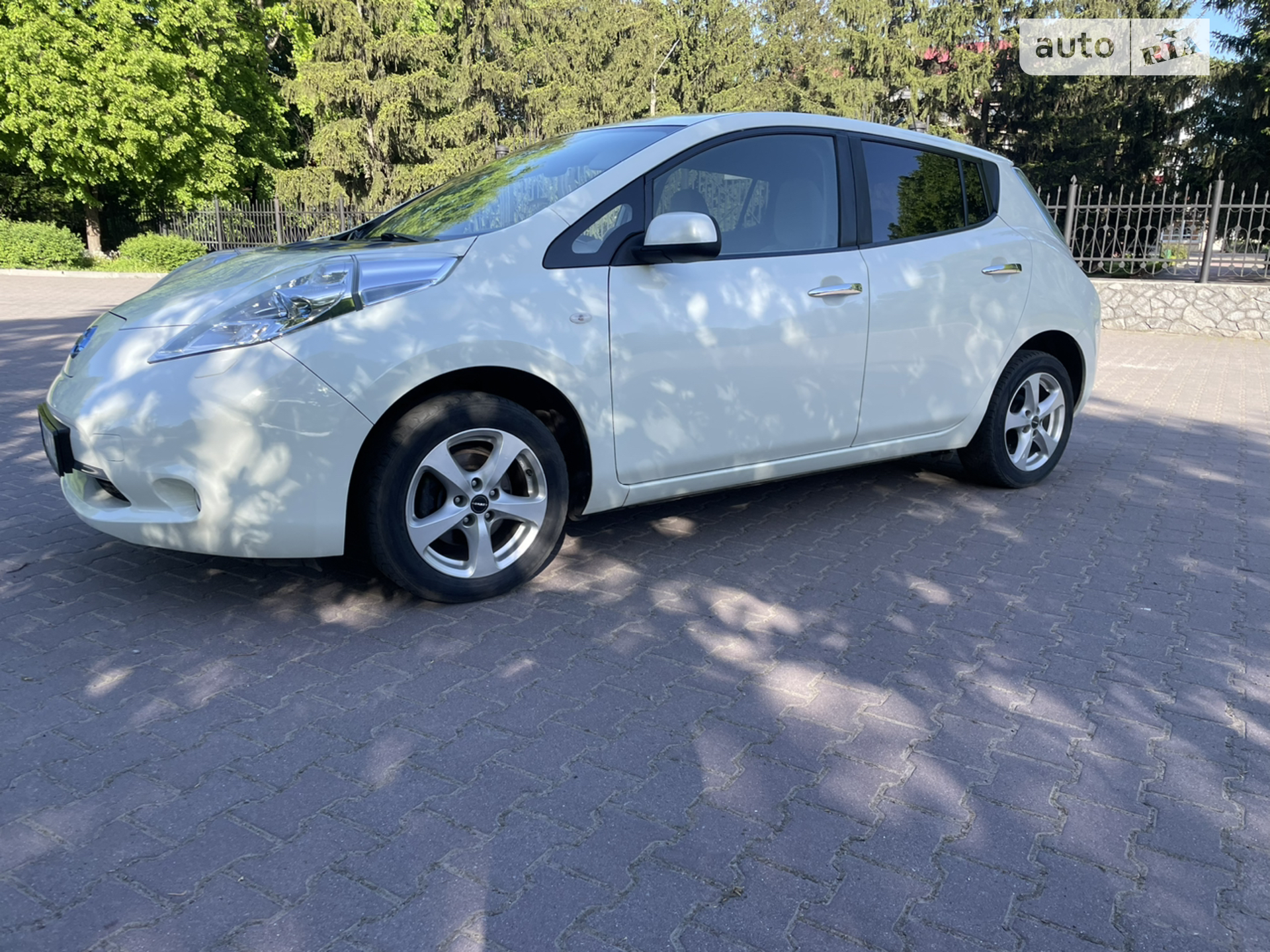 2012 Nissan Leaf - мініатюра 4