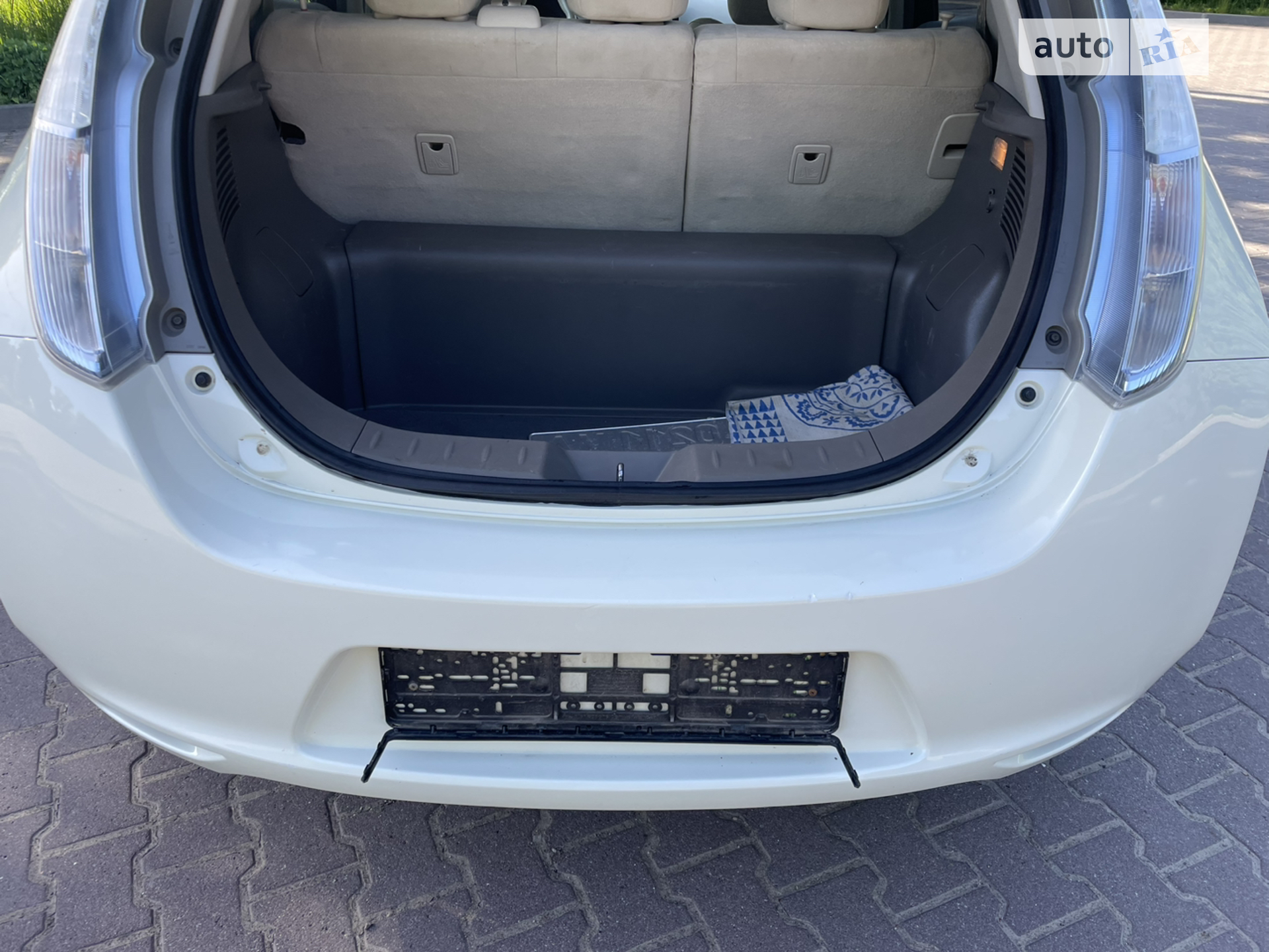 2012 Nissan Leaf - мініатюра 15