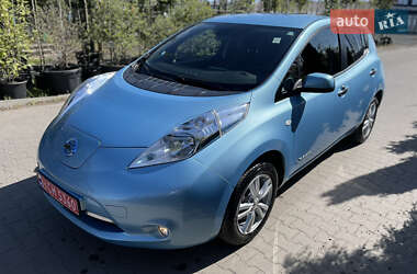 Хетчбек Nissan Leaf 2015 в Луцьку