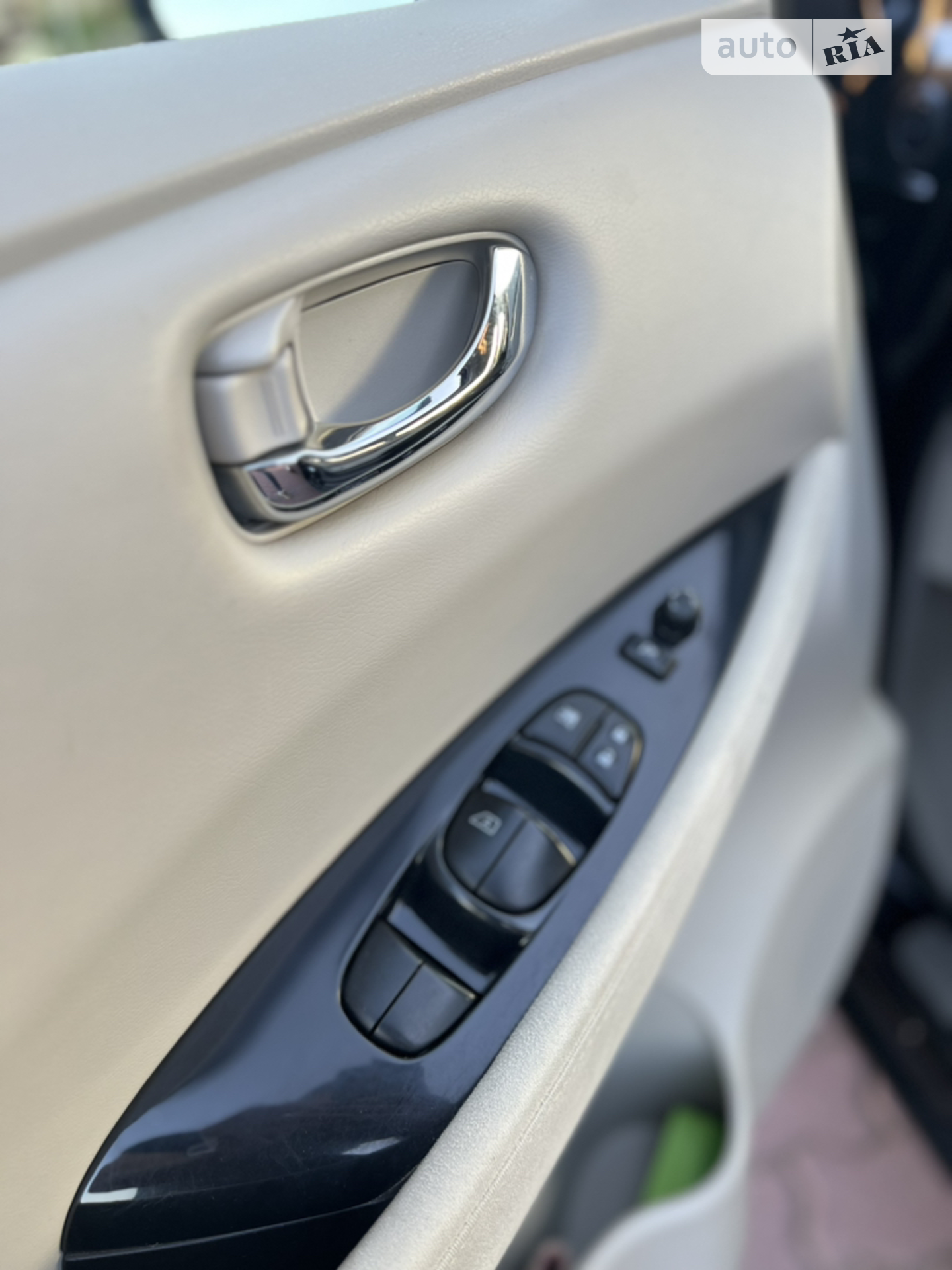 2012 Nissan Leaf - мініатюра 21