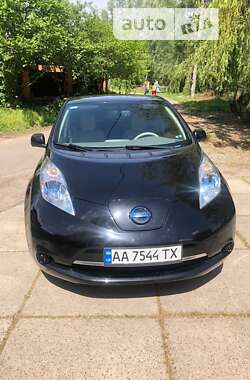 Хэтчбек Nissan Leaf 2013 в Киеве