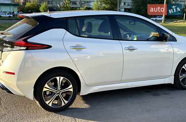 Хэтчбек Nissan Leaf 2020 в Полтаве