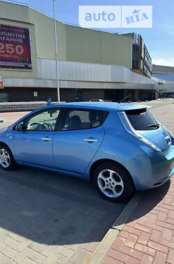 Хэтчбек Nissan Leaf 2012 в Луцке