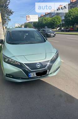 Хетчбек Nissan Leaf 2018 в Чернівцях