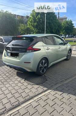 Хэтчбек Nissan Leaf 2018 в Черновцах