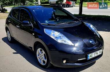 Хэтчбек Nissan Leaf 2014 в Днепре
