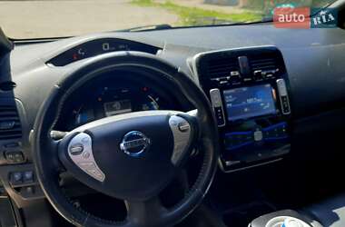 Хэтчбек Nissan Leaf 2014 в Днепре