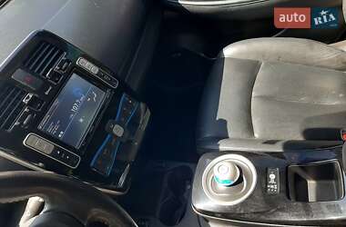 Хэтчбек Nissan Leaf 2014 в Днепре
