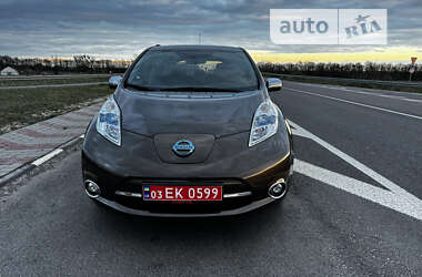 Хэтчбек Nissan Leaf 2016 в Луцке