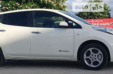 Хэтчбек Nissan Leaf 2015 в Житомире