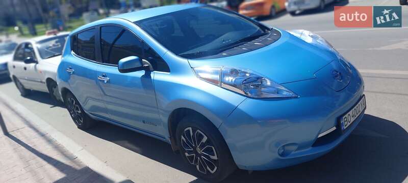 Хэтчбек Nissan Leaf 2014 в Тернополе