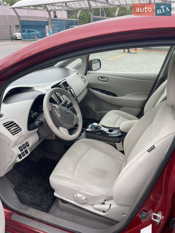 Хэтчбек Nissan Leaf 2011 в Одессе фото 7 Хэтчбек Nissan Leaf 2011 в Одессе
