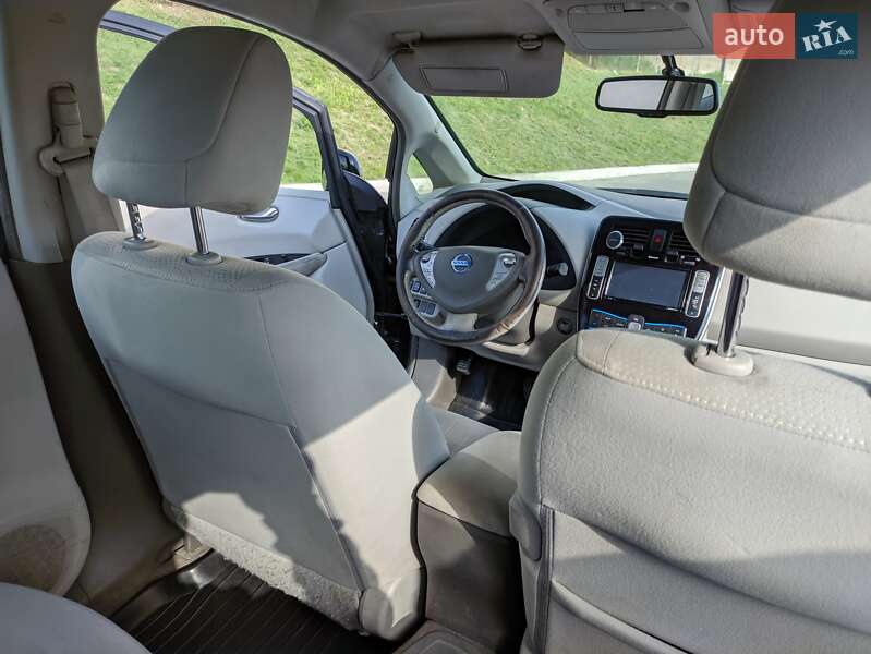 Хетчбек Nissan Leaf 2013 в Вінниці