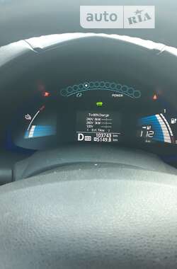 Хэтчбек Nissan Leaf 2013 в Сарнах