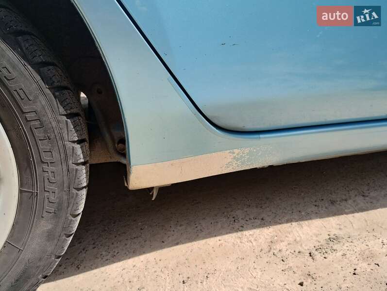 Хэтчбек Nissan Leaf 2015 в Киеве