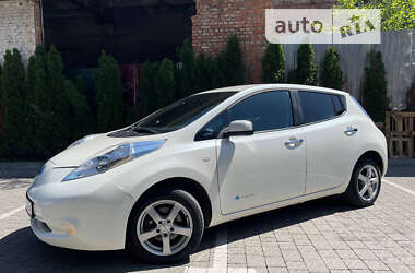 Хэтчбек Nissan Leaf 2014 в Львове