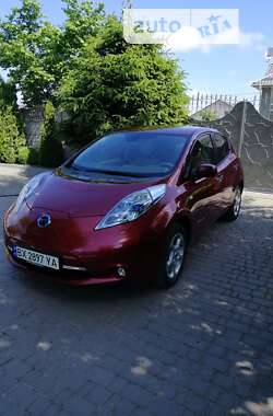 Хэтчбек Nissan Leaf 2011 в Хмельницком