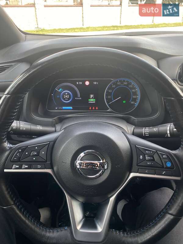 Хэтчбек Nissan Leaf 2019 в Луцке фото 24 Хэтчбек Nissan Leaf 2019 в Луцке