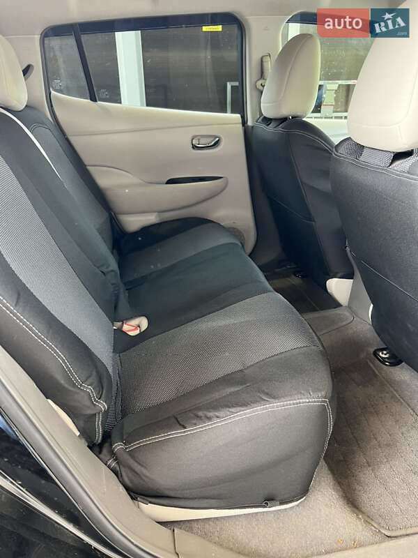 Хетчбек Nissan Leaf 2011 в Львові