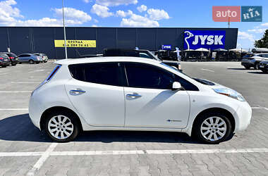 Хэтчбек Nissan Leaf 2015 в Киеве