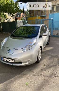 Хетчбек Nissan Leaf 2013 в Києві